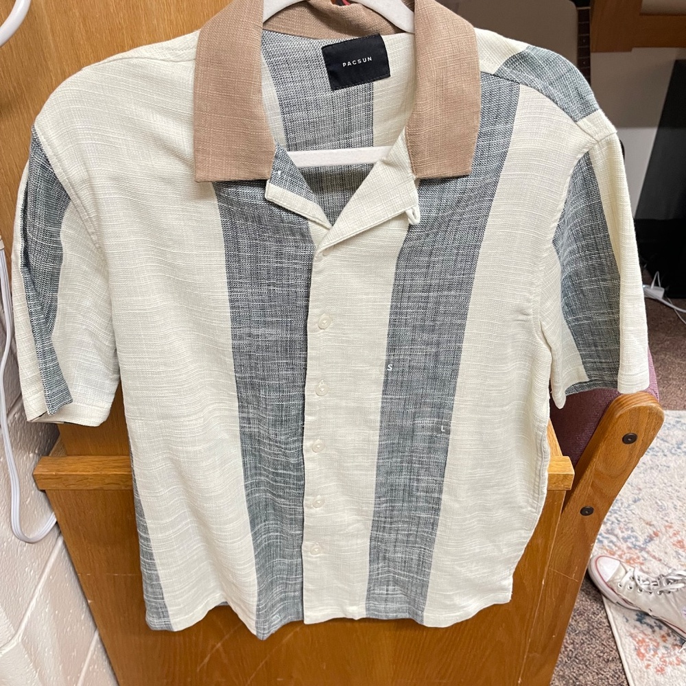 NWT Pacsun Button Down